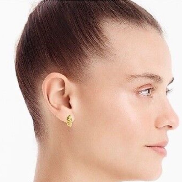 NWT J.Crew Seashell stud earrings BURNISHED GOLD J4976 $24.50 BE - Picture 2 of 2